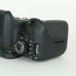 Canon EOS Kiss X9i