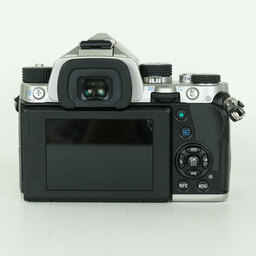 PENTAX KP ボディ シルバー PENTAX KP ボディ シルバー