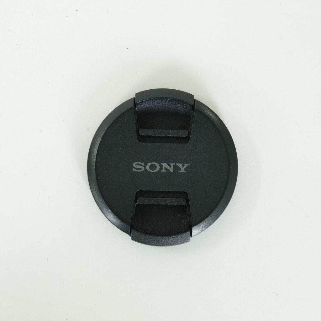 SONY E 18-135mm F3.5-5.6 OSS SEL18135 SONY E 18-135mm F3.5-5.6 OSS SEL18135