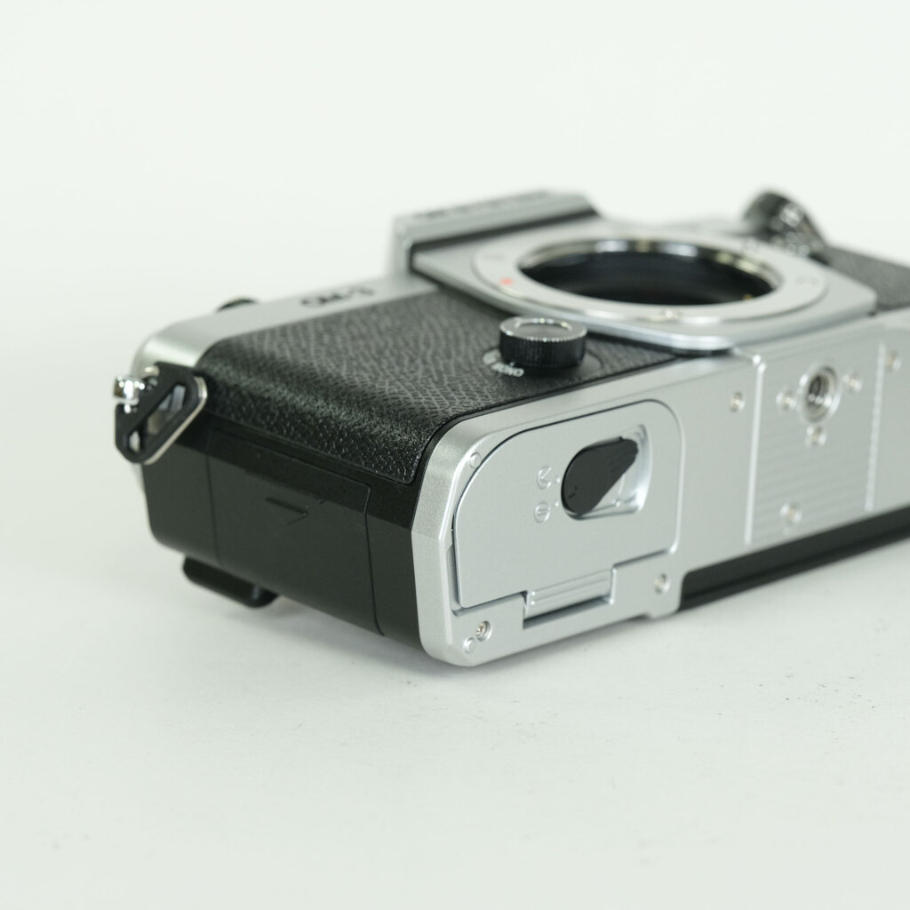 OM SYSTEM OM-3