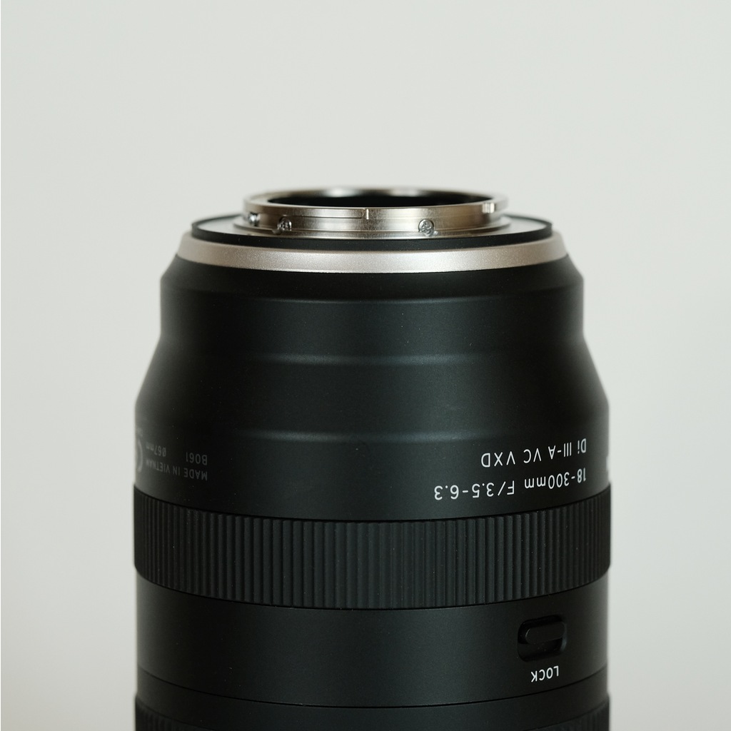 TAMRON 18-300mm F/3.5-6.3 Di III-A VC VXD (Model B061) [フジフイルムX用]