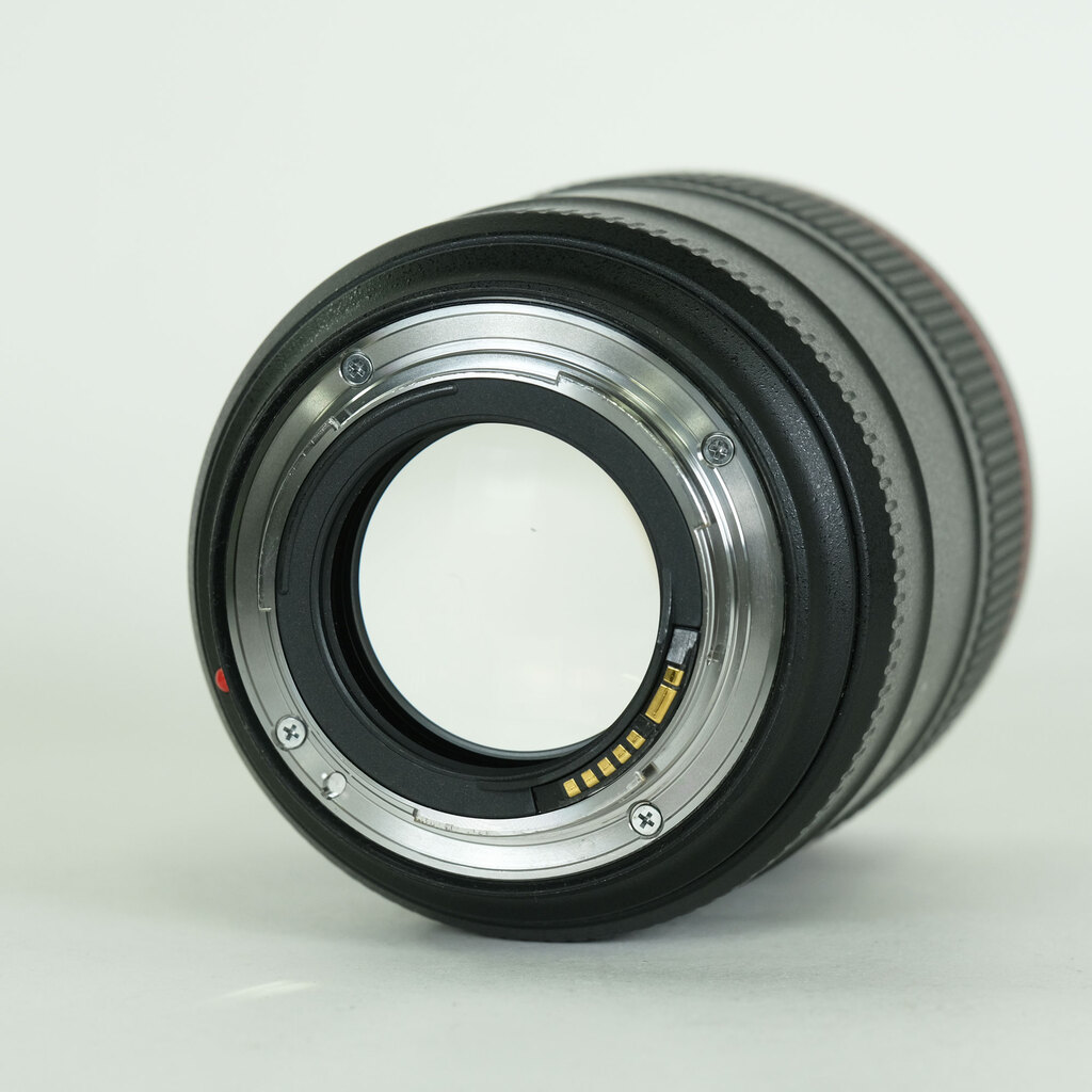 Canon EF85mm F1.4L IS USM