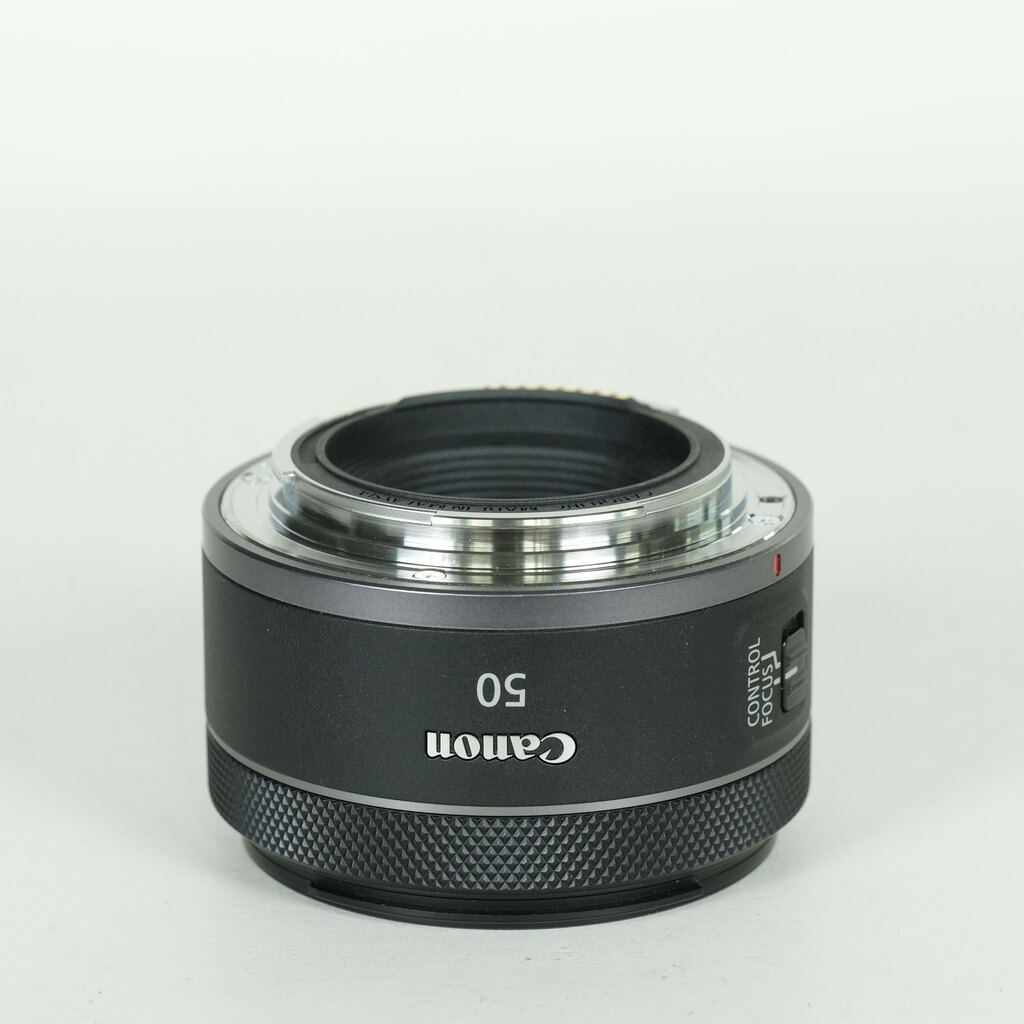 Canon RF50mm F1.8 STMの出品 | ONE SCENE（ワンシーン）