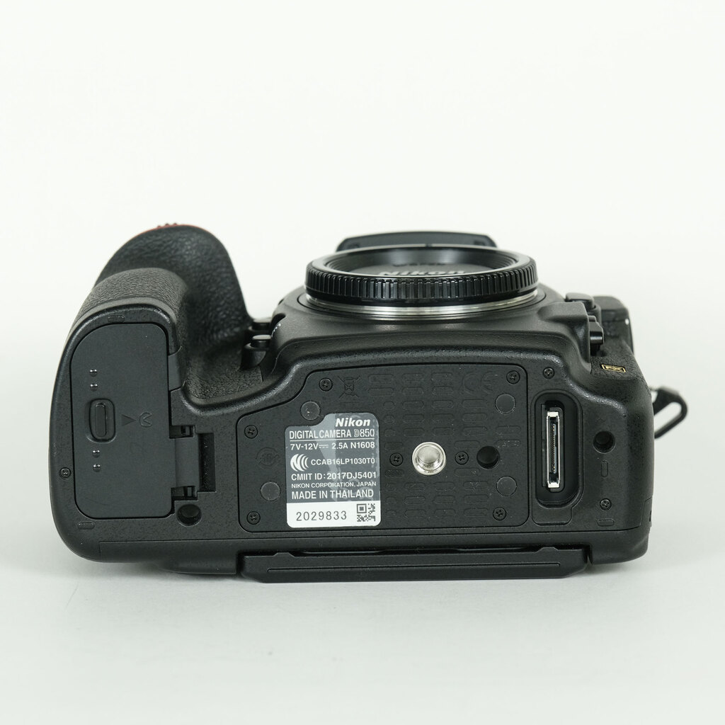 Nikon D850