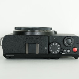 Panasonic LUMIX DC-S9