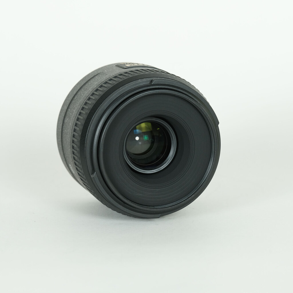 Nikon AF-S DX Micro NIKKOR 40mm f/2.8G