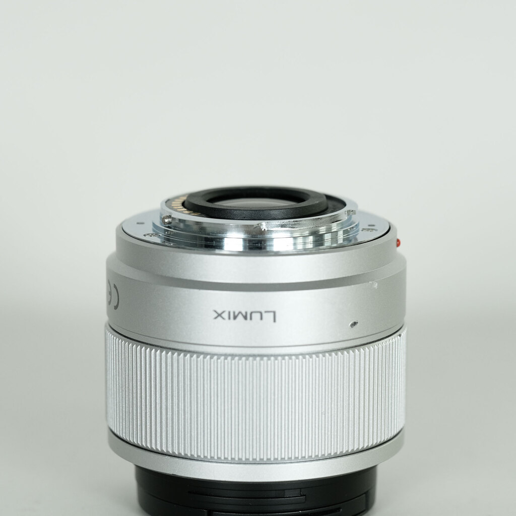 Panasonic LUMIX G 25mm F1.7 ASPH.