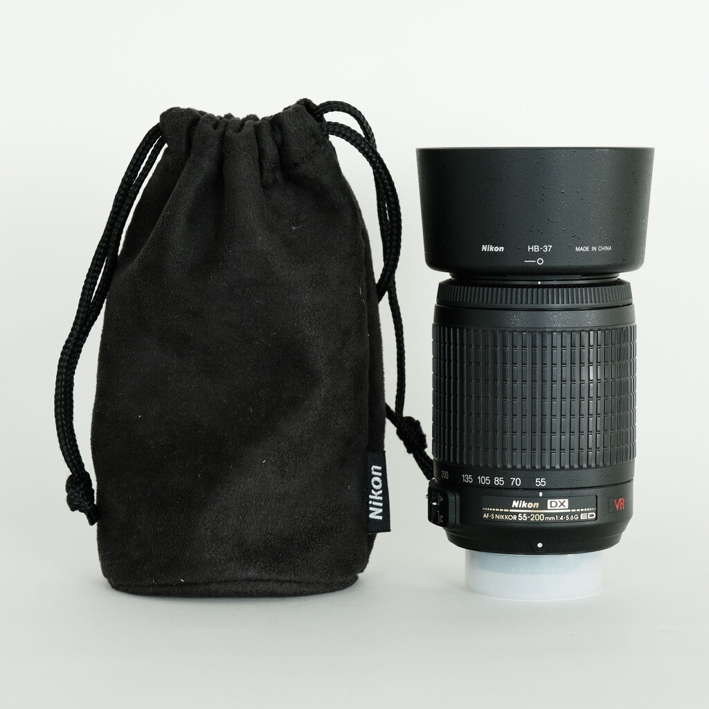 Nikon AF-S DX VR Zoom-Nikkor 55-200mm F4-5.6G IF-ED