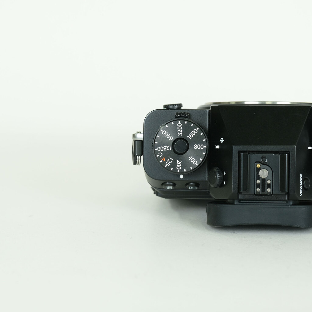 FUJIFILM X-T5