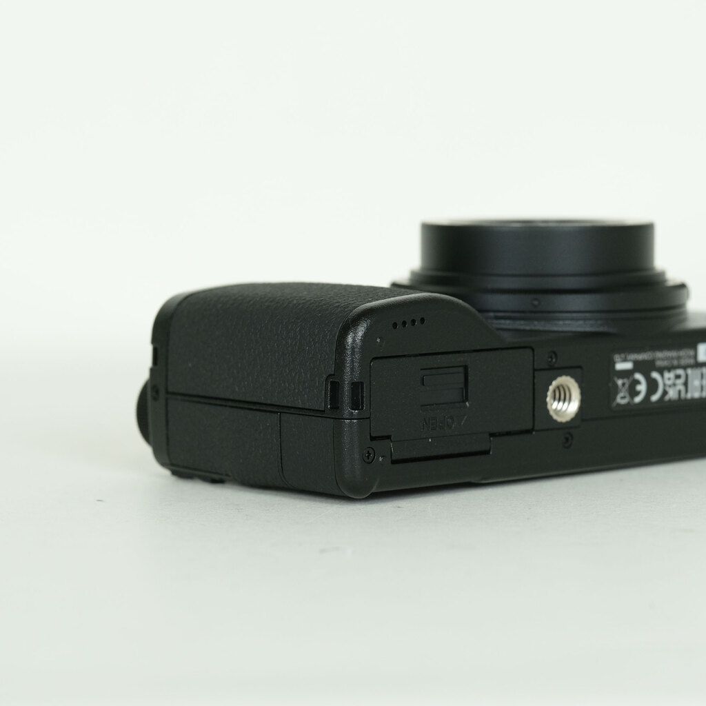 RICOH GR IV RICOH GR IV