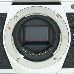OLYMPUS OM-D E-M10 Mark II