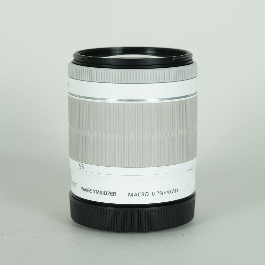 Canon EF-S18-55mm F3.5-5.6 IS STM ホワイトの出品 | ONE SCENE（ワン