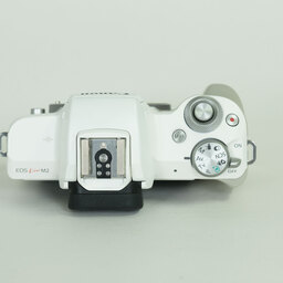 Canon EOS Kiss M2