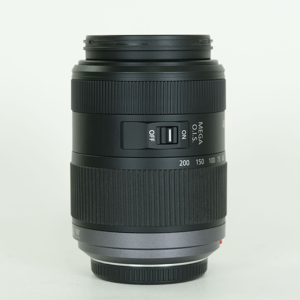 Panasonic LUMIX G VARIO 45-200mm F4.0-F5.6 MEGA O.I.S. H-FS045200 Panasonic LUMIX G VARIO 45-200mm F4.0-F5.6 MEGA O.I.S. H-FS045200