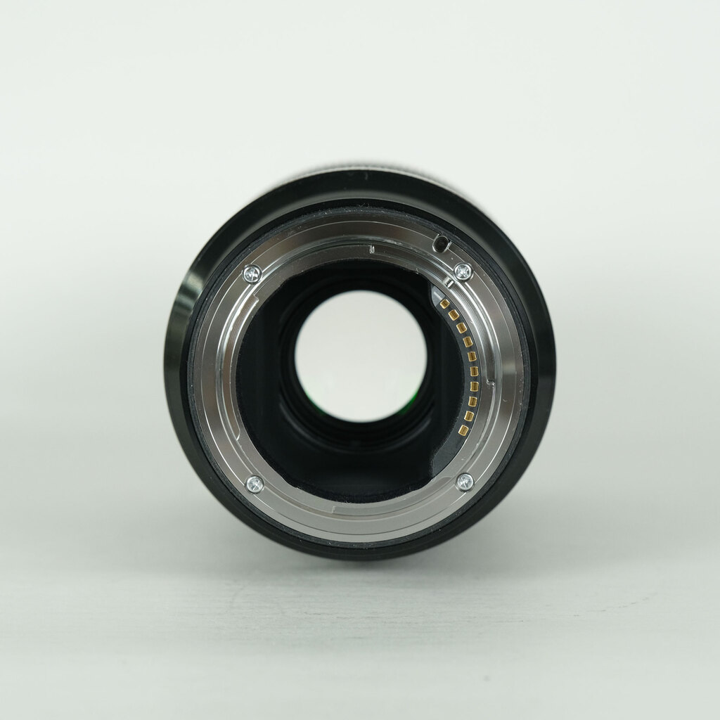 SIGMA 70mm F2.8 DG MACRO｜Art [ソニーE用]の出品 | ONE SCENE（ワン
