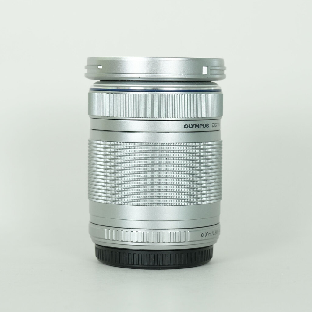 OLYMPUS M.ZUIKO DIGITAL ED 40-150mm F4.0-5.6 R [�V���o�[]