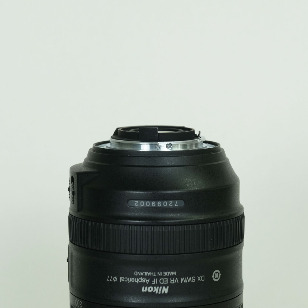 Nikon AF-S DX NIKKOR 18-300mm F3.5-5.6G ED VR