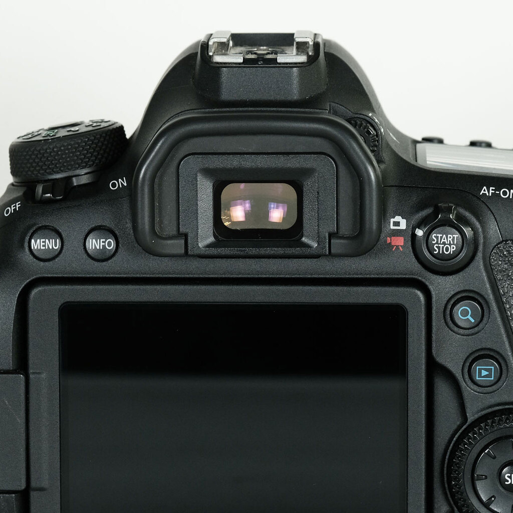 Canon EOS 6D Mark II