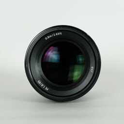 SONY FE 85mm F1.8 SEL85F18