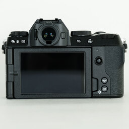 FUJIFILM X-S20