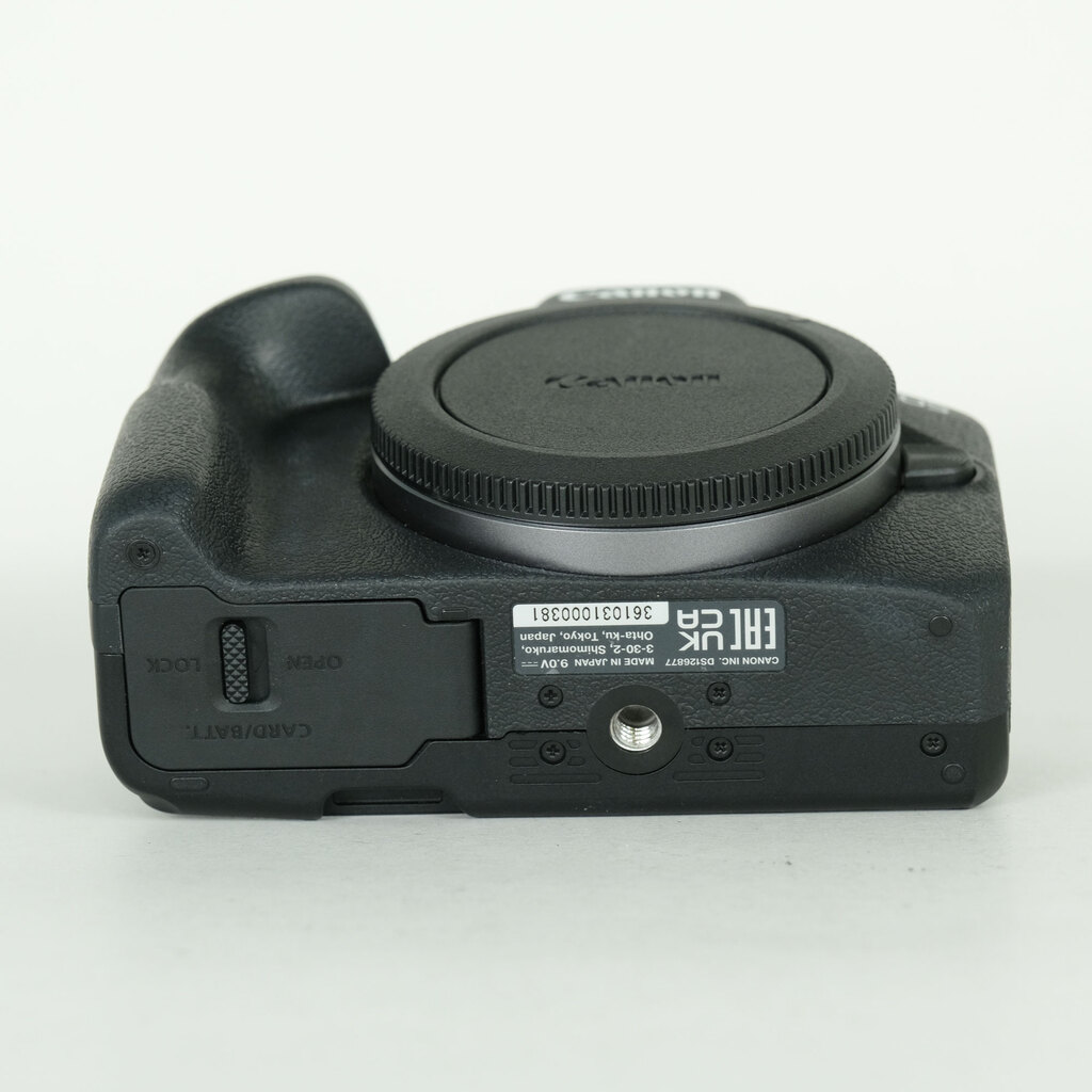 Canon EOS R50の出品 | ONE SCENE（ワンシーン）