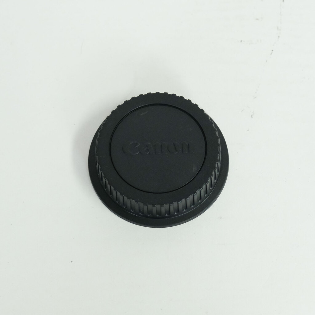 Canon EF-S18-55mm F3.5-5.6 IS STM ホワイト