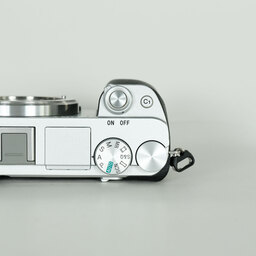 SONY α6400（ILCE-6400）