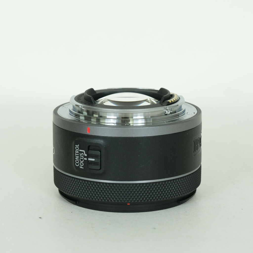 Canon RF16mm F2.8 STM