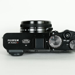 FUJIFILM X100V ブラック
