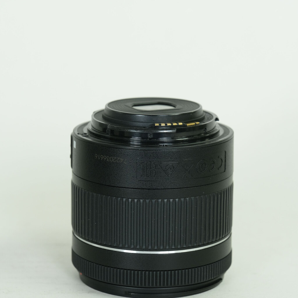 Canon EF-S18-55mm F4-5.6 IS STM