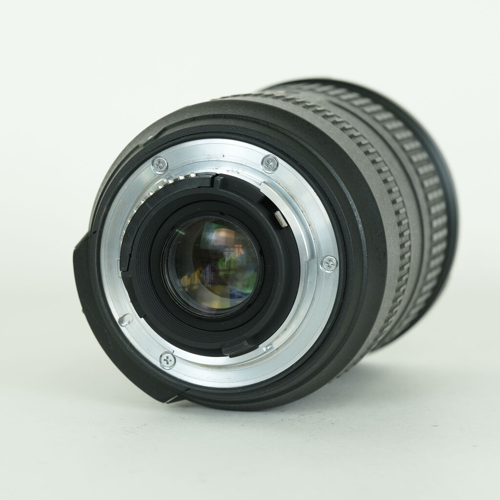 Nikon AF-S DX VR Zoom-Nikkor 18-200mm F3.5-5.6G IF-ED