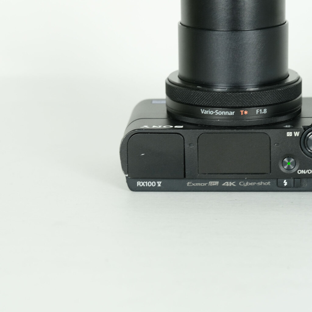 SONY Cyber-shot DSC-RX100M5の出品 | ONE SCENE（ワンシーン）