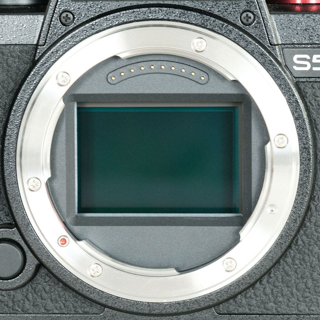 Panasonic LUMIX S5II DC-S5M2