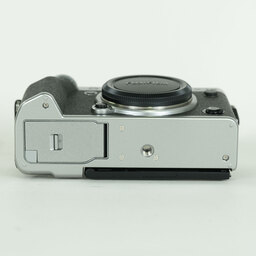FUJIFILM X-T5