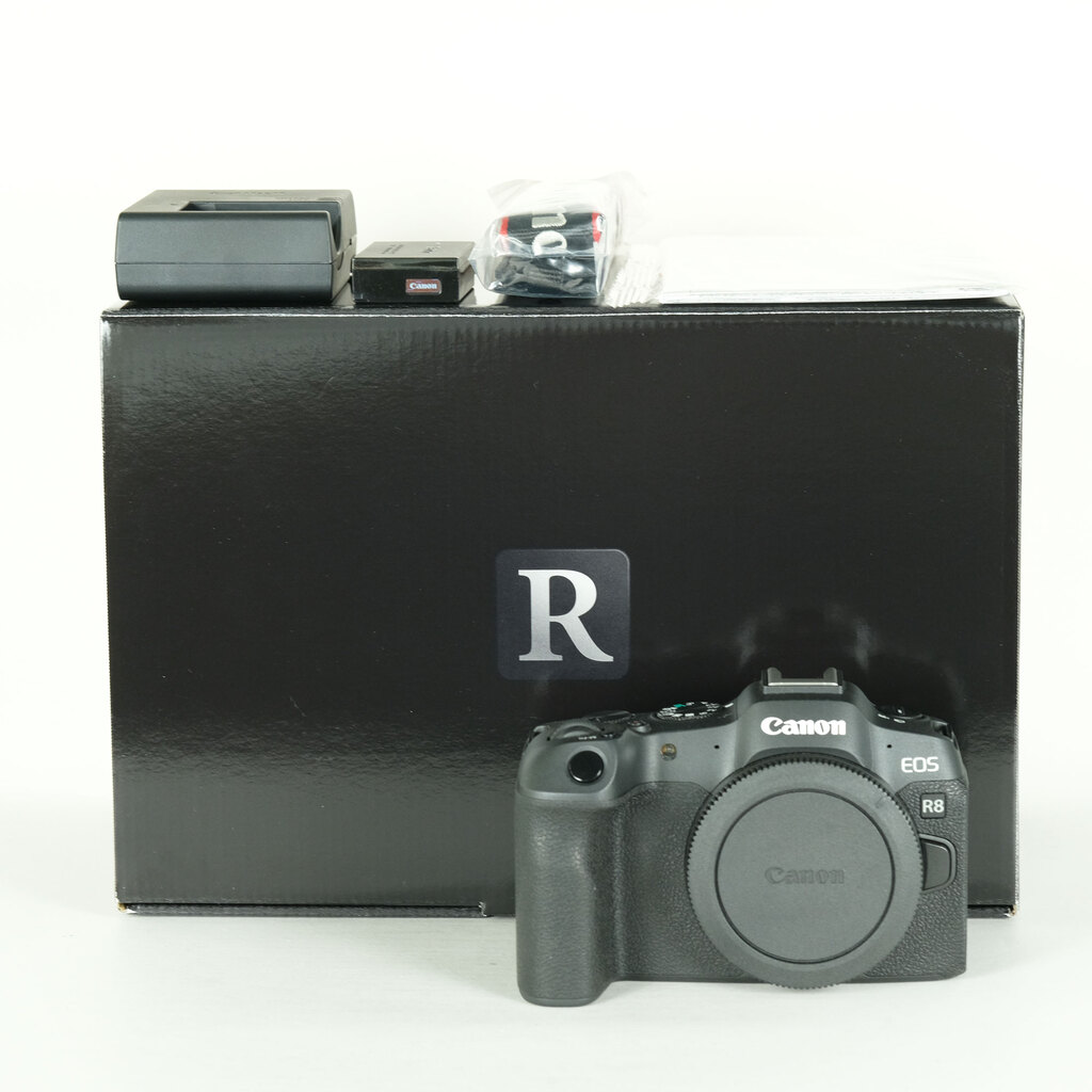 Canon EOS R8の出品 | ONE SCENE（ワンシーン）