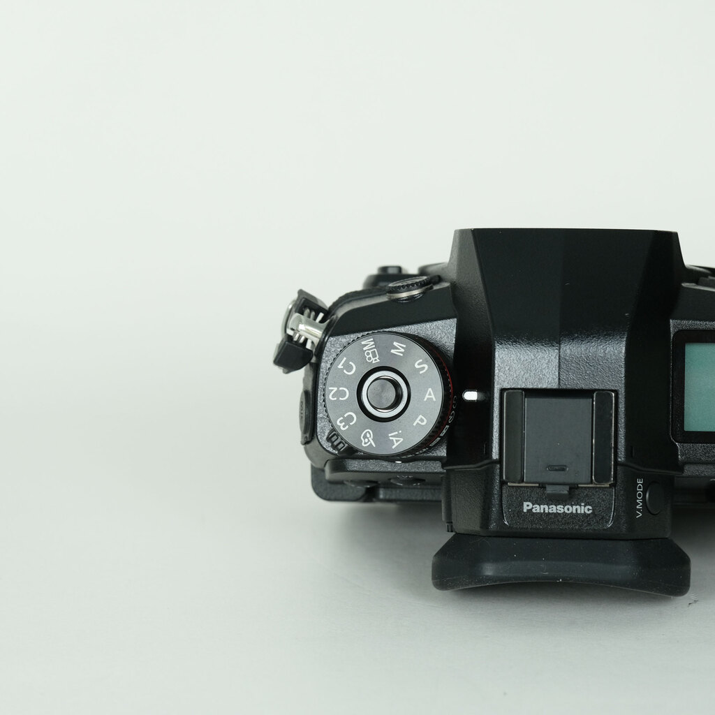 Panasonic LUMIX DC-G9 PROの出品 | ONE SCENE（ワンシーン）