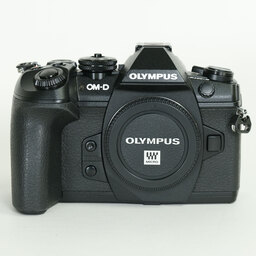 OLYMPUS OM-D E-M1 Mark II