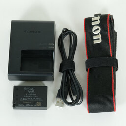 Canon EOS 8000D