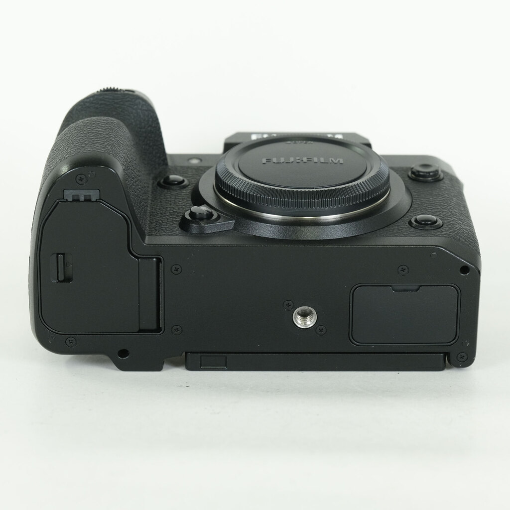 FUJIFILM X-H2