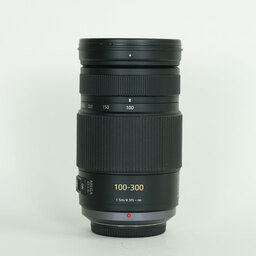 Panasonic LUMIX G VARIO 100-300mm / F4.0-5.6 / POWER O.I.S. Panasonic LUMIX G VARIO 100-300mm / F4.0-5.6 / POWER O.I.S.