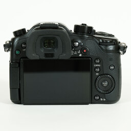 Panasonic LUMIX DMC-GH4