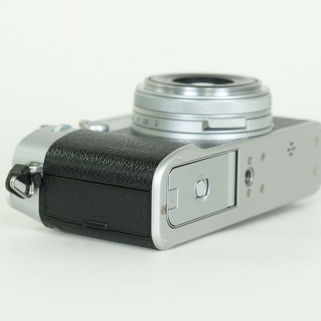 FUJIFILM X100V シルバー FUJIFILM X100V シルバー