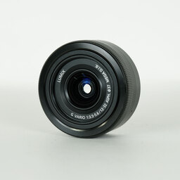 Panasonic LUMIX G VARIO 12-32mm / F3.5-5.6 ASPH. / MEGA O.I.S.