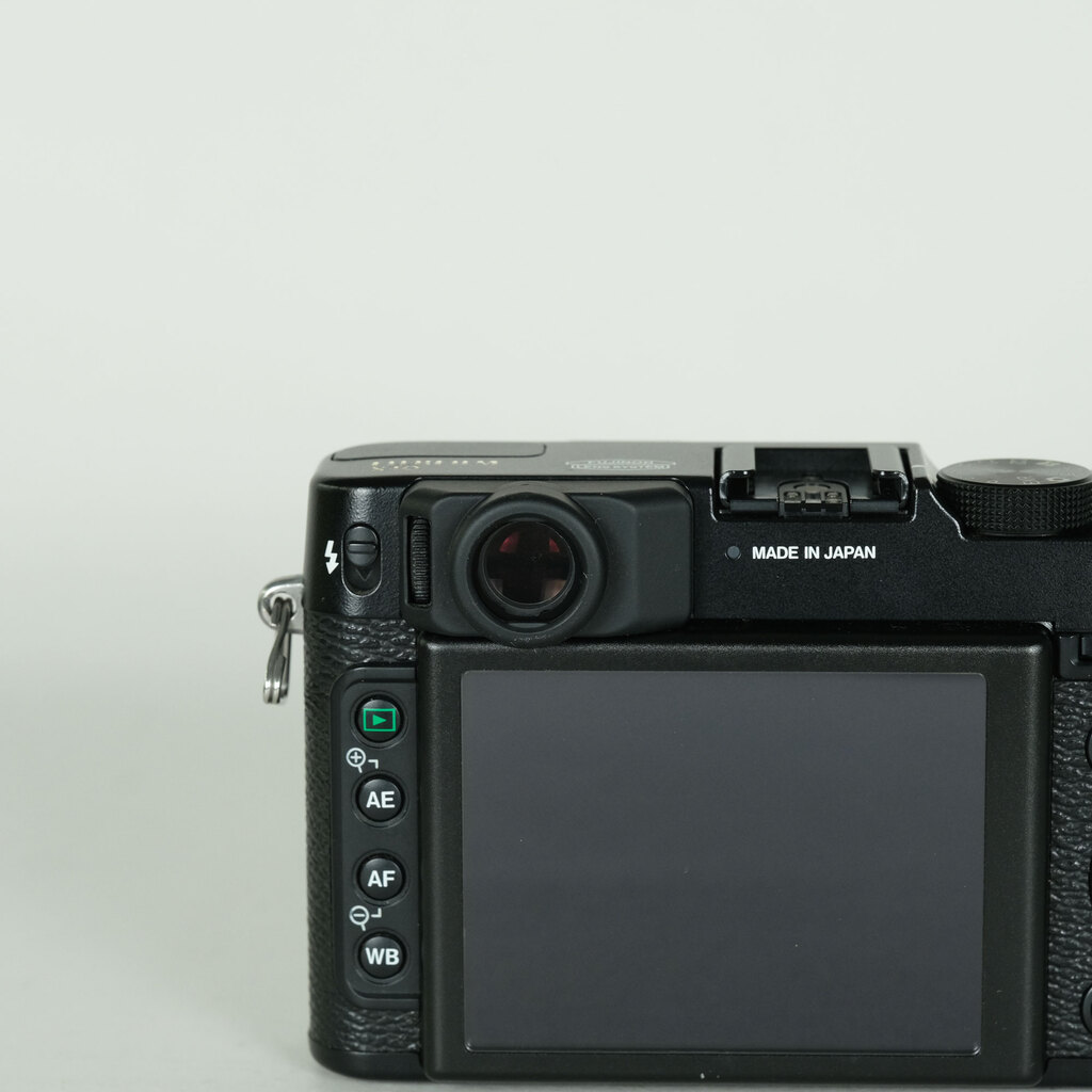 FUJIFILM X10 ブラックの出品 | ONE SCENE（ワンシーン）
