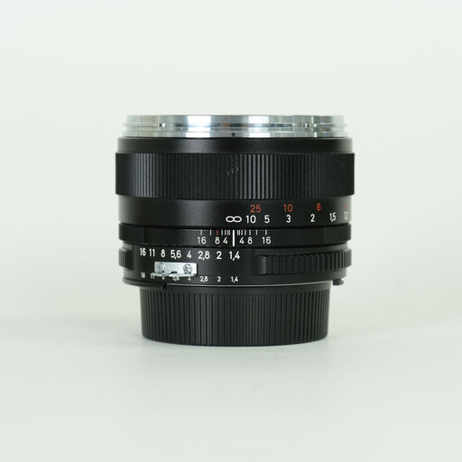 Carl Zeiss Planar T* 50mm F1.4 ZF [ニコンF用]