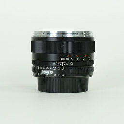 Carl Zeiss Planar T* 50mm F1.4 ZF [ニコンF用]