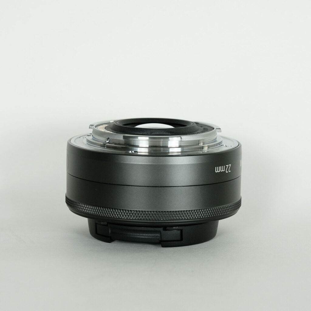 Canon EF-M22mm F2 STM Canon EF-M22mm F2 STM