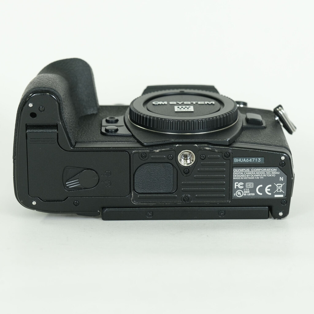 OLYMPUS OM-D E-M1 Mark II