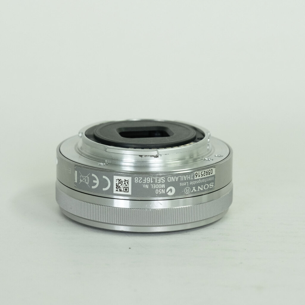 SONY E 16mm F2.8 SEL16F28