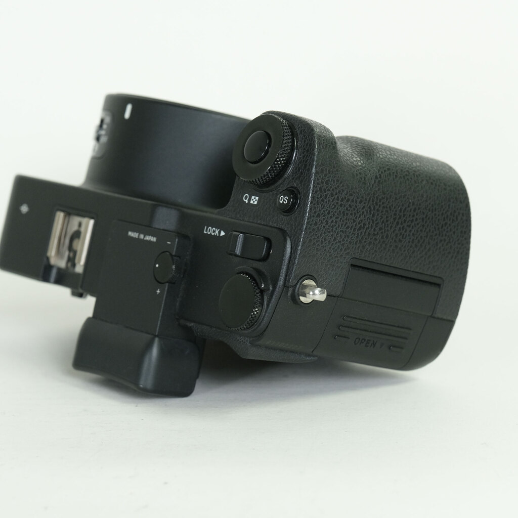 SIGMA sd Quattro
